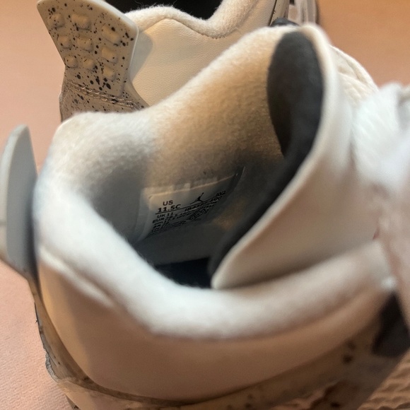 Retro Jordan 4 Cement Remastered Kids Size 11.5C - Picture 7 of 8